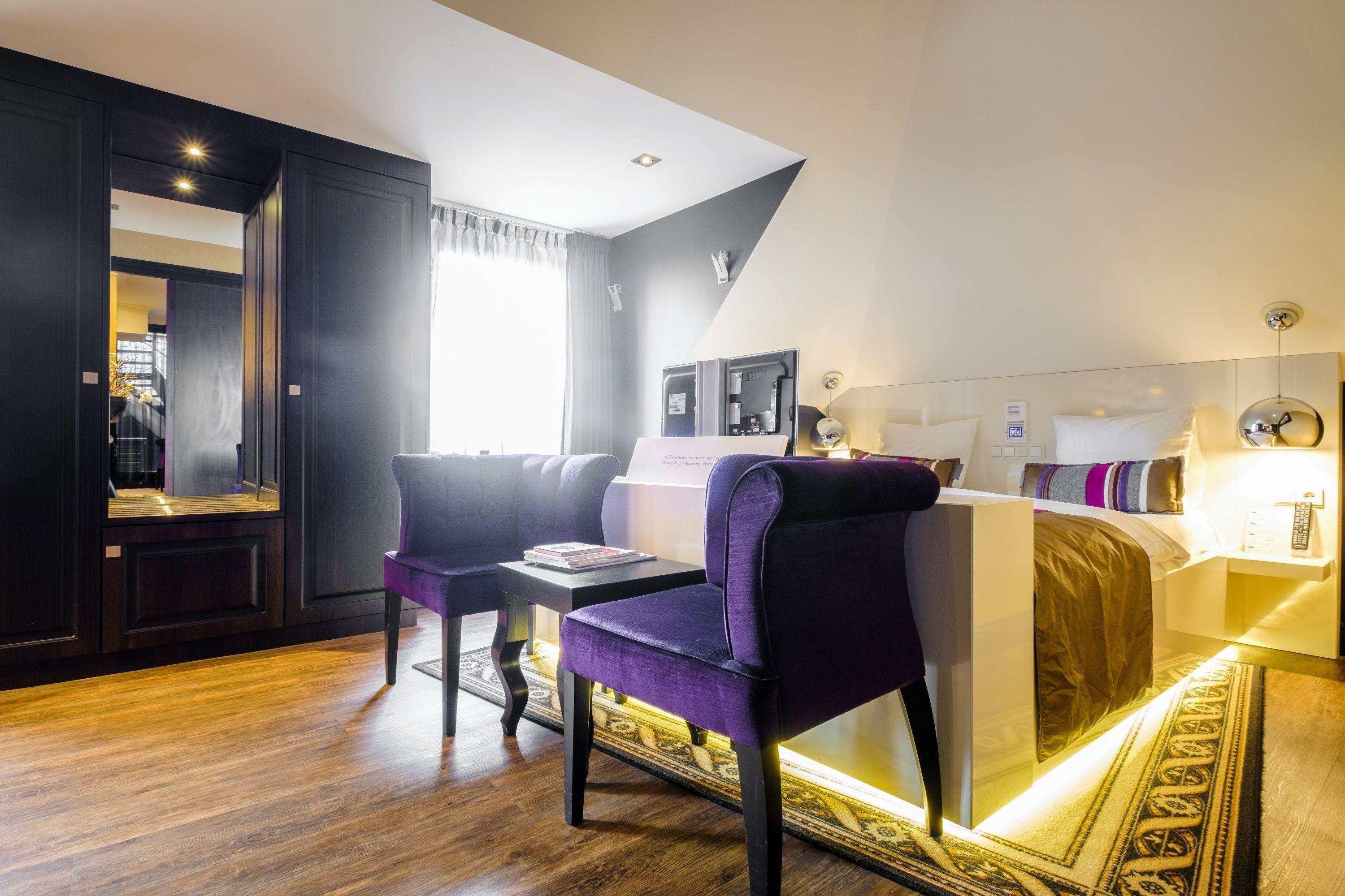 Hotel & Savarin - Rijswijk, Den Haag