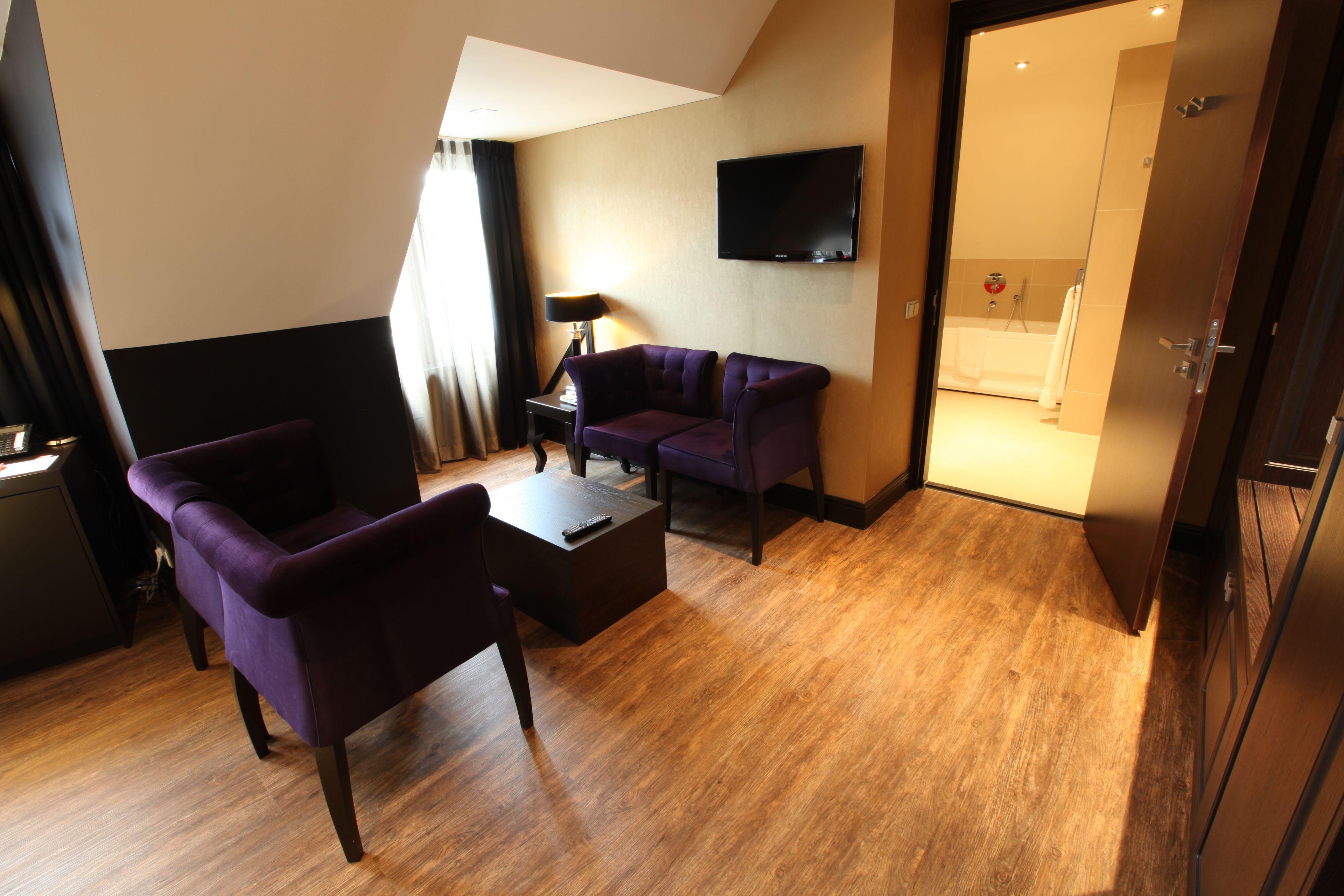 & Savarin - Rijswijk, Hotel Den Haag