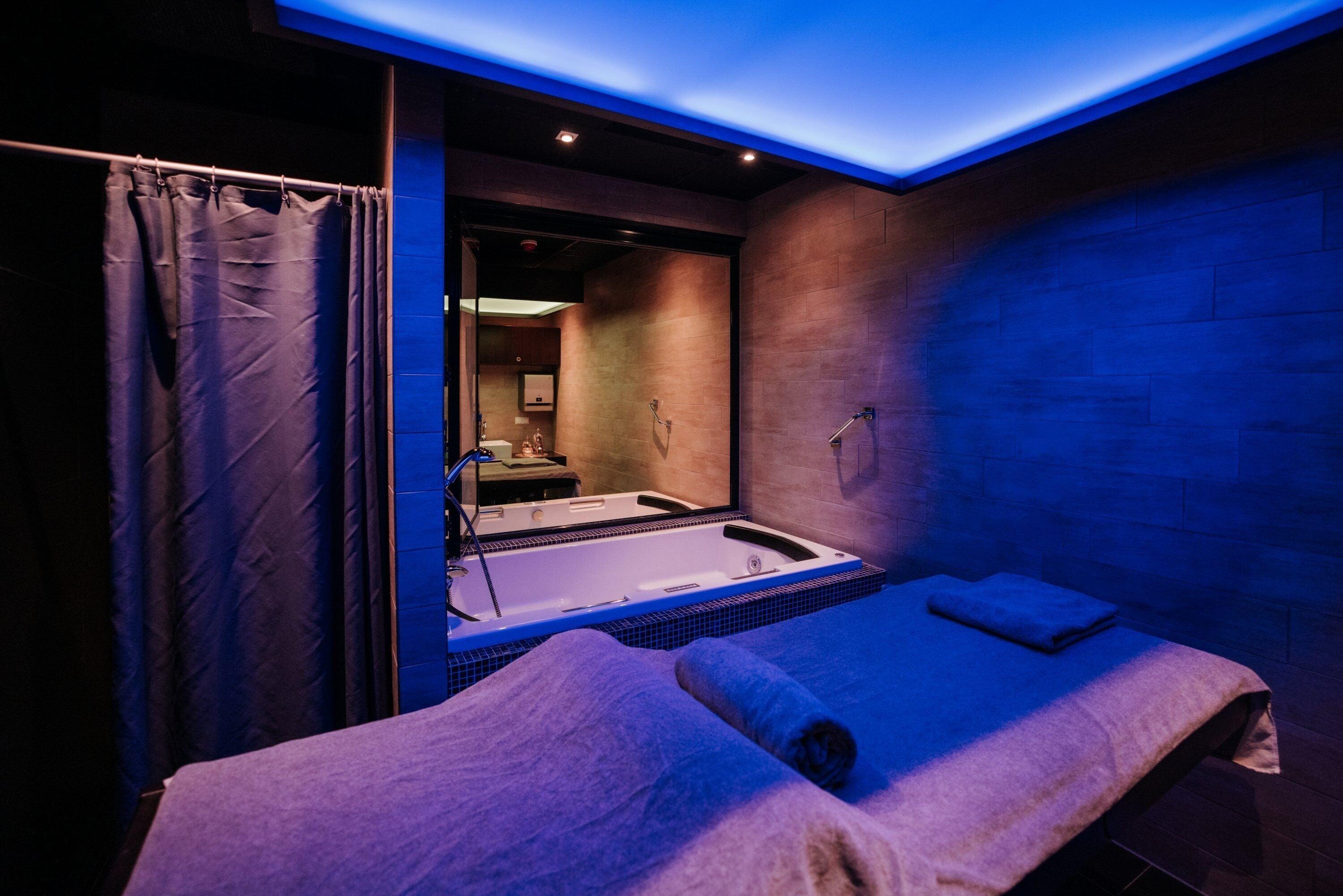 Hotel & Savarin - Rijswijk,